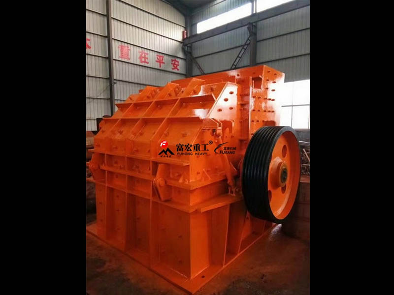 移動顎式破碎機 移動顎式破碎機