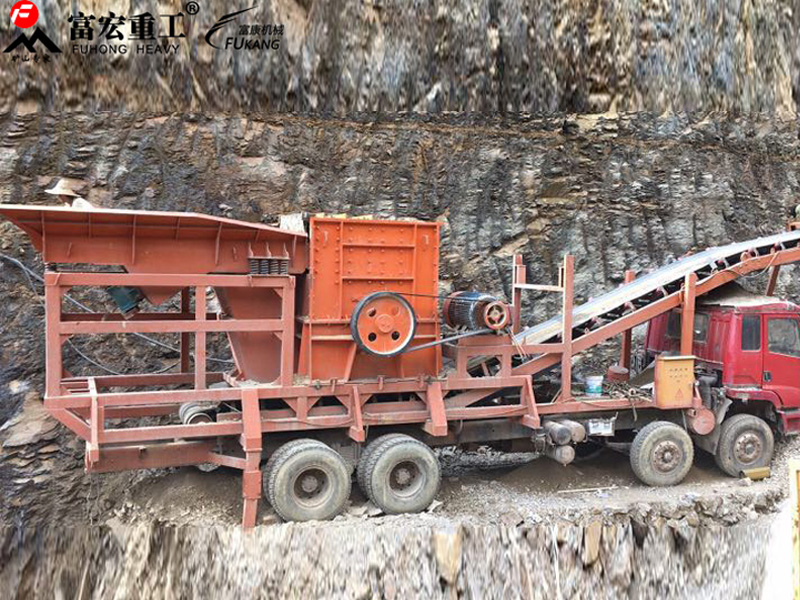 反擊式輪胎移動破碎機 反擊式輪胎移動破碎機