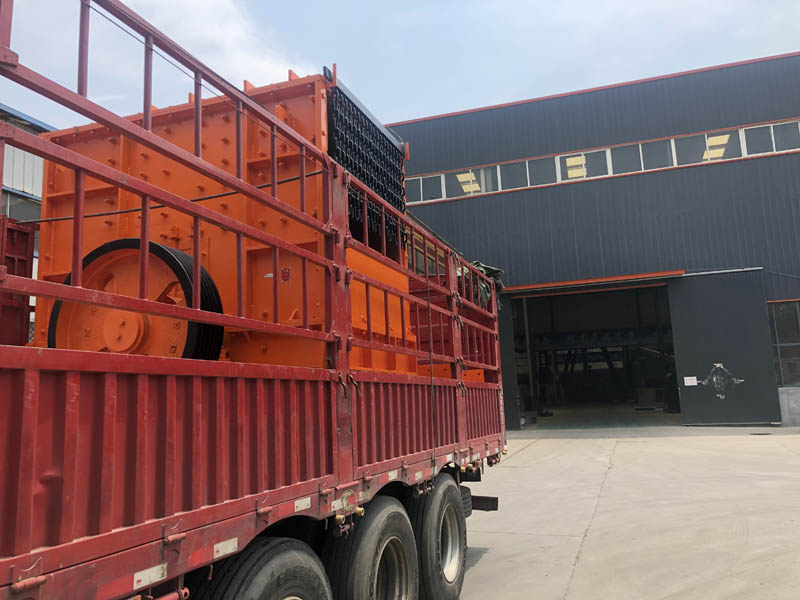 應用于移動式破碎站的方廂錘破發(fā)往廣東