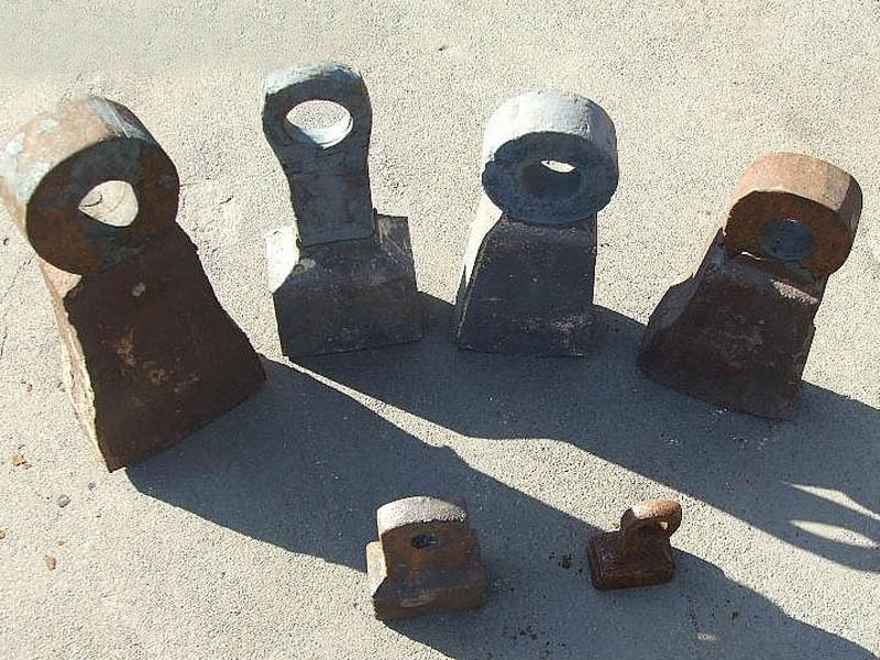 移動破碎機配件-高鉻合金錘頭