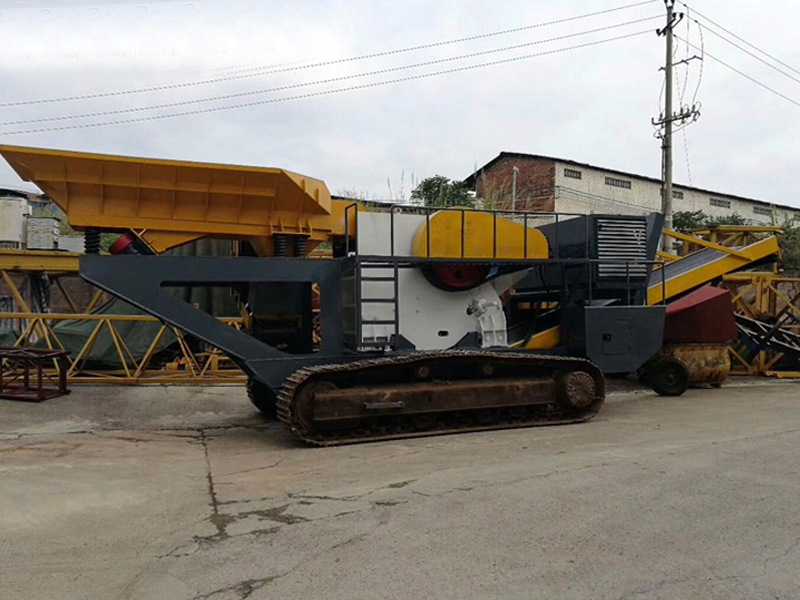 履帶重錘破移動(dòng)破碎機(jī)
